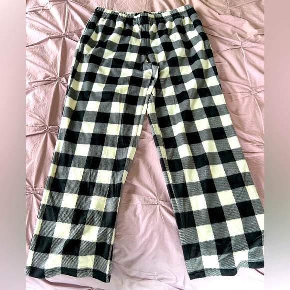 Flannel Pajama pants - Picture 1 of 7